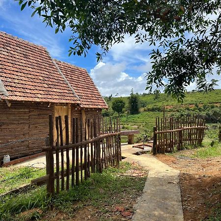 Konke Ruong Farmstay Kon Von Kla Luaran gambar
